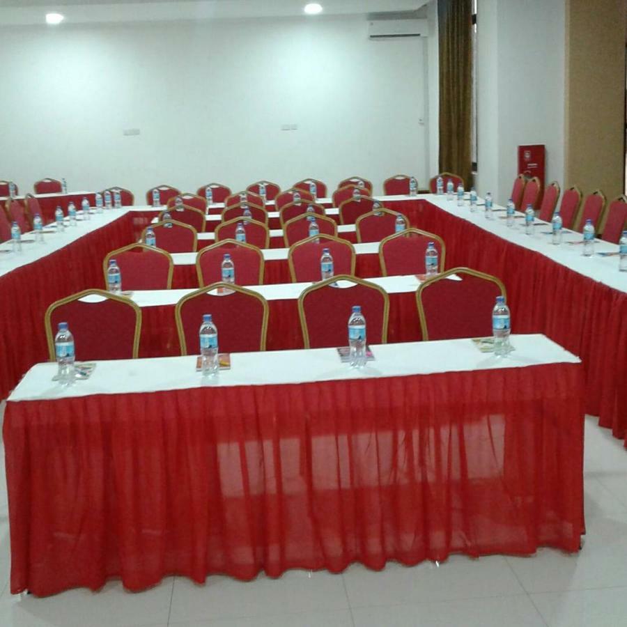 Nashera Hotel Dodoma Экстерьер фото